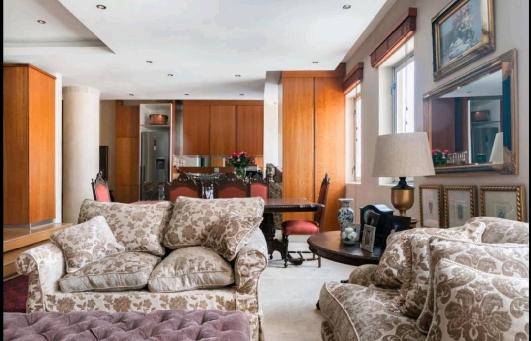 The Franklin 1402 Apartment *