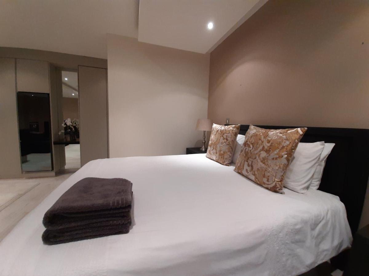 4 On Pritchard Luxury