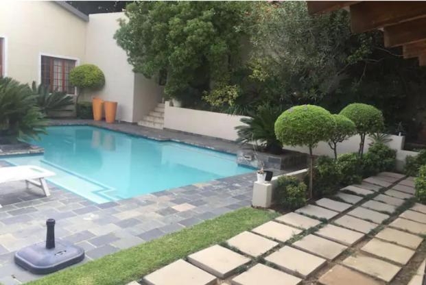 Holiday home Exquisite Hide Out In Sandton Johannesburg