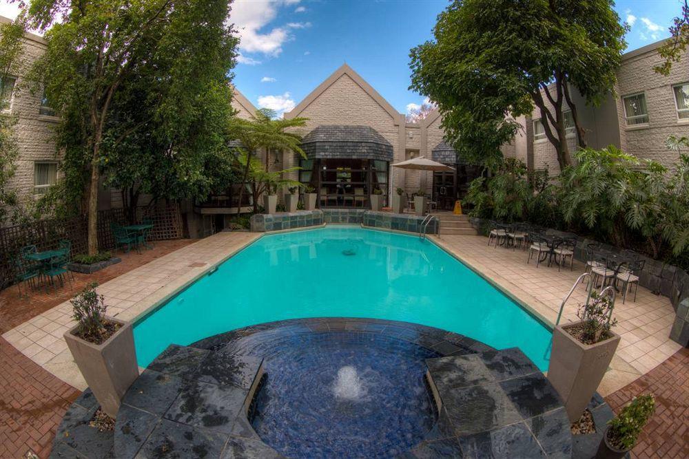 Sandton, Katherine Street