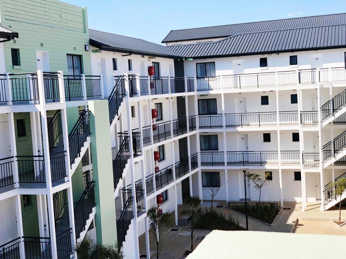 Mint Express Sandton View Apartment