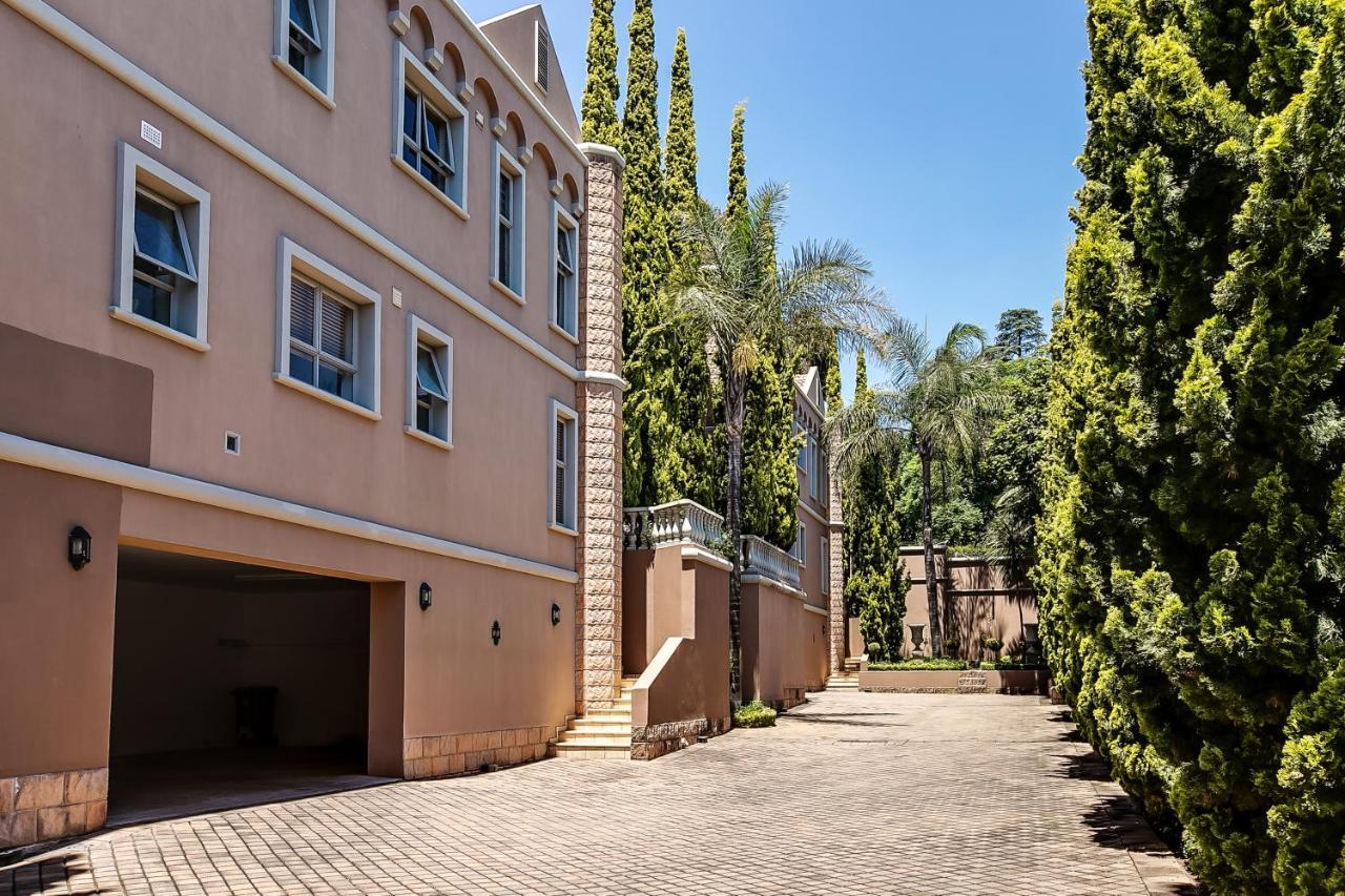 Apartment Castel Del Monte Unit 16 Johannesburg