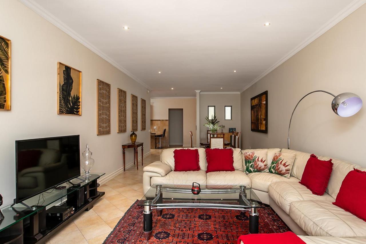 Castel Del Monte Unit 16 * Johannesburg