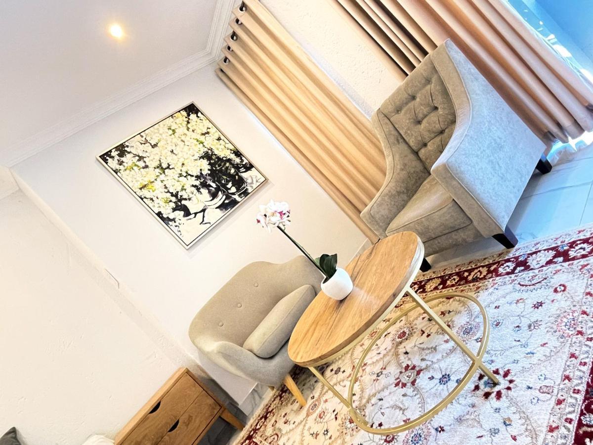 Amoris Guest House-randburg *