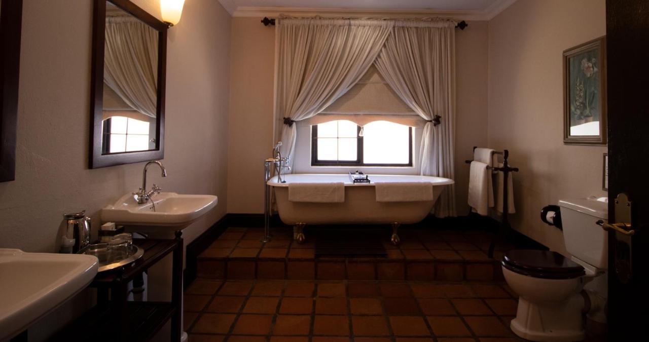 Toadbury Hall Country 5* Johannesburg