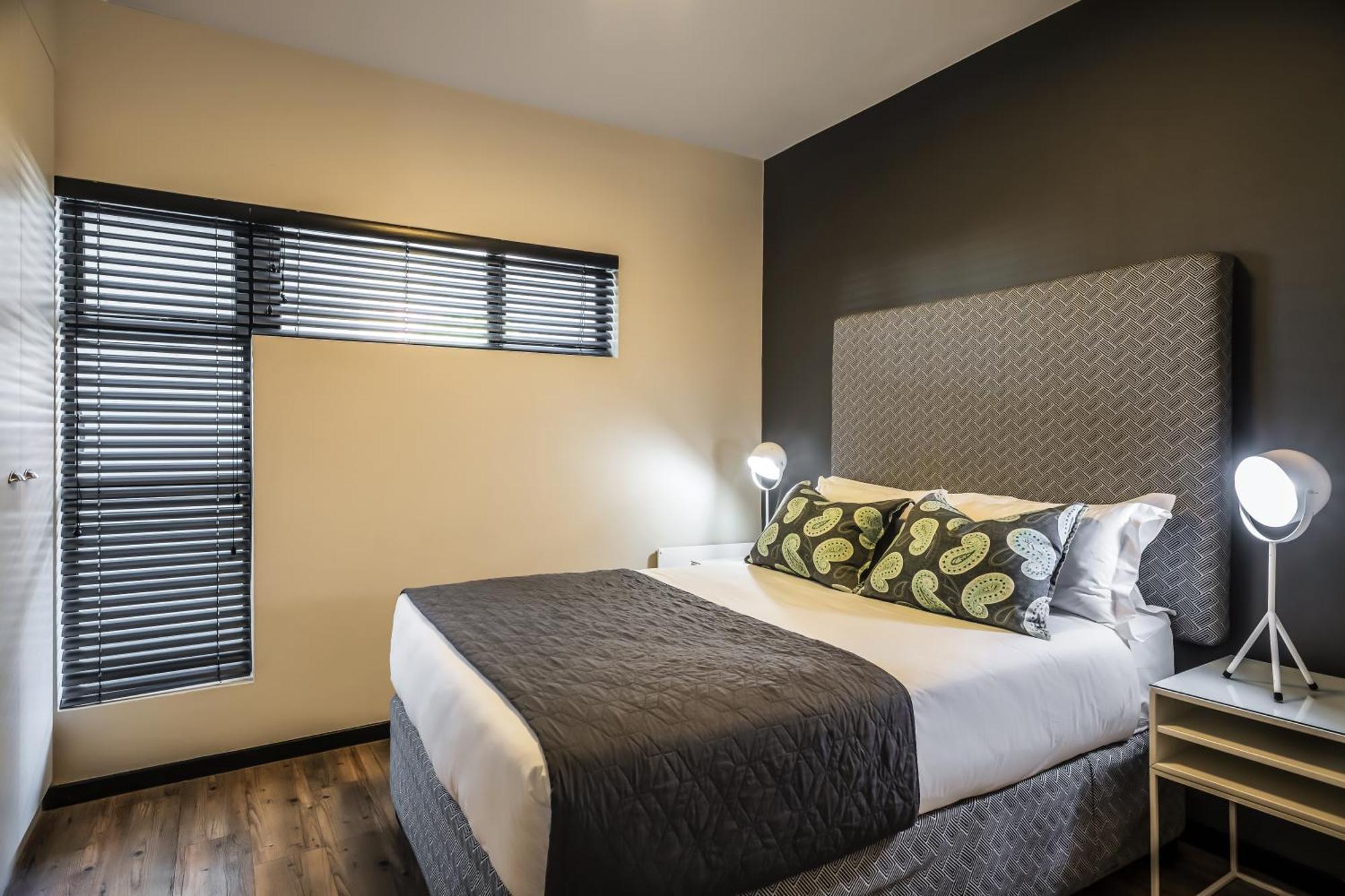 Apartment Corporate Rentals- The Vantage *