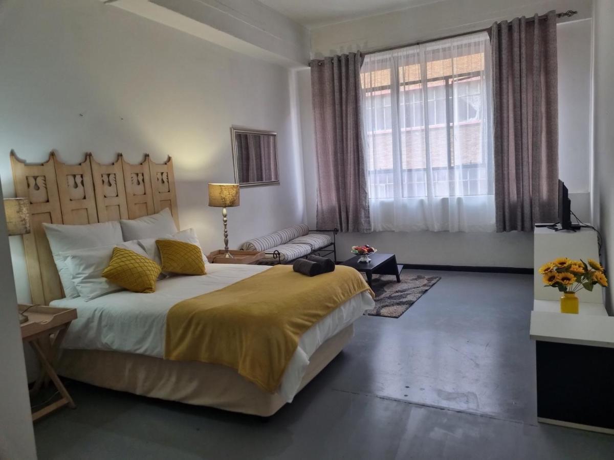 Kaleaba House In The Heart Of Maboneng Precinct