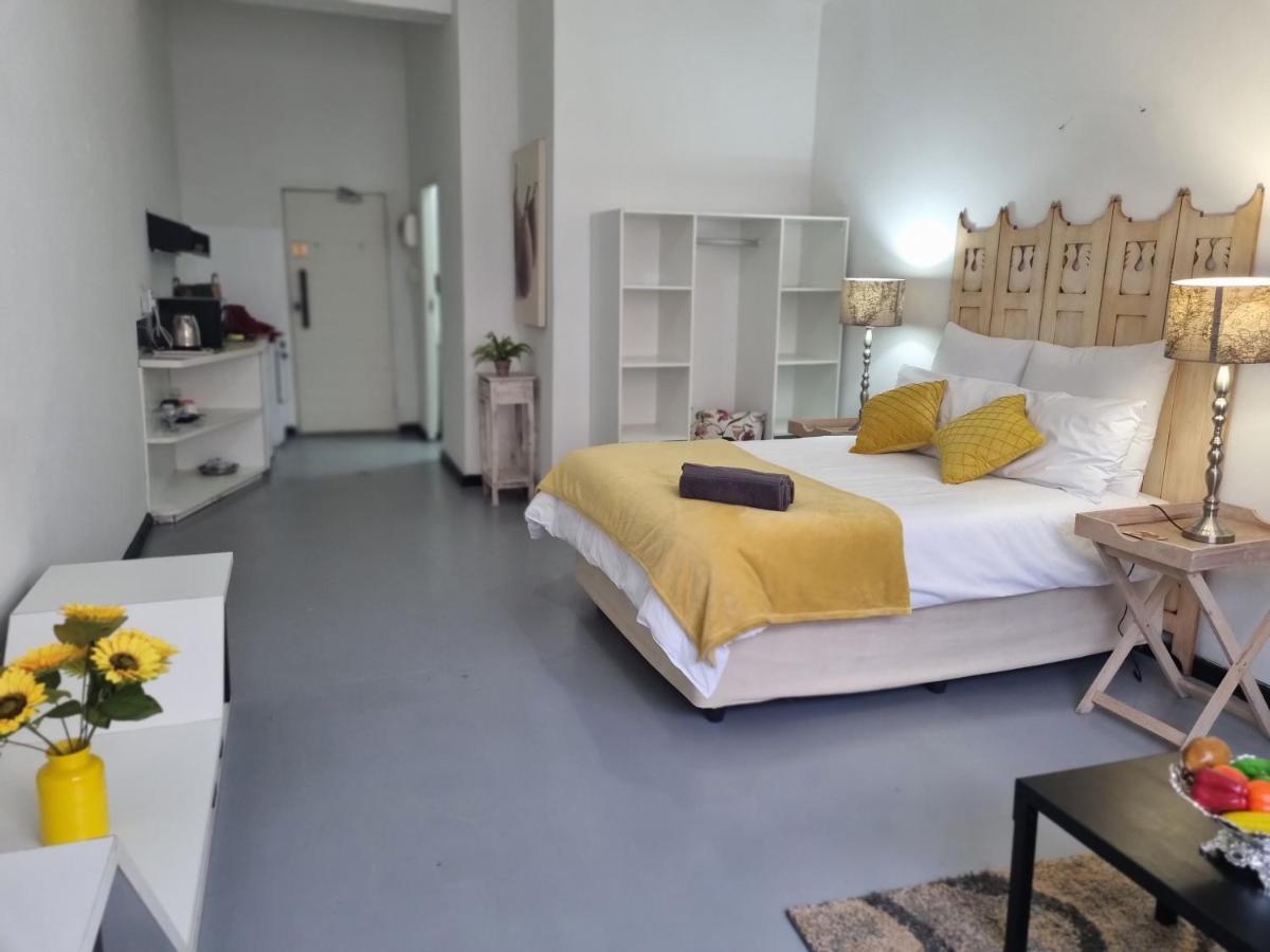Kaleaba House In The Heart Of Maboneng Precinct Apartment *