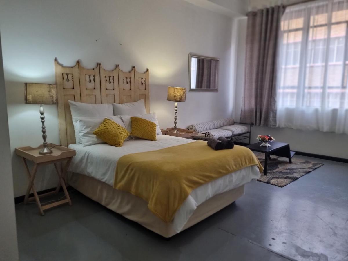 Kaleaba House In The Heart Of Maboneng Precinct *