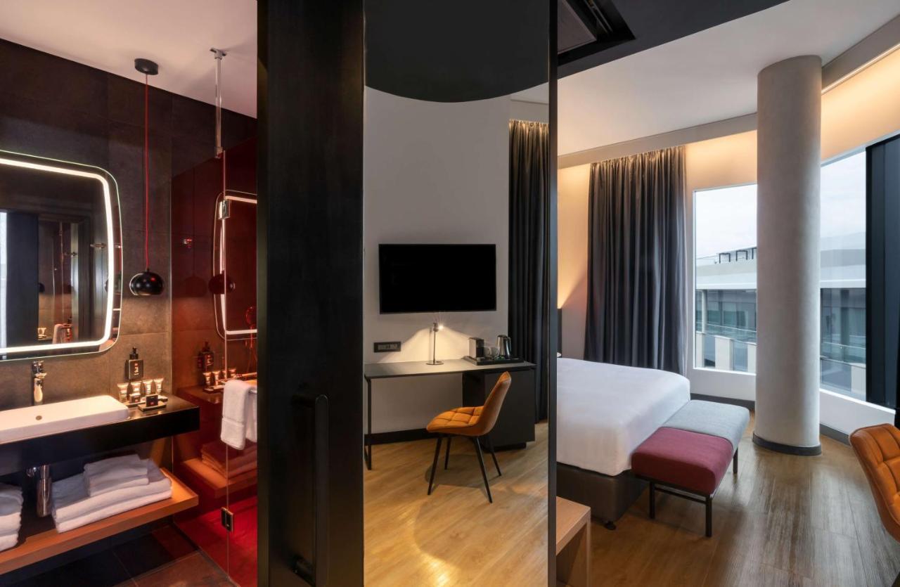 Hotel Radisson Red Rosebank 4*