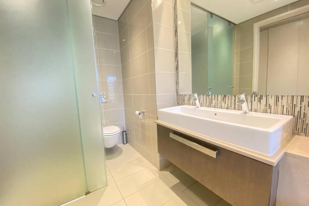 Apartment Dante's Sandton Skye