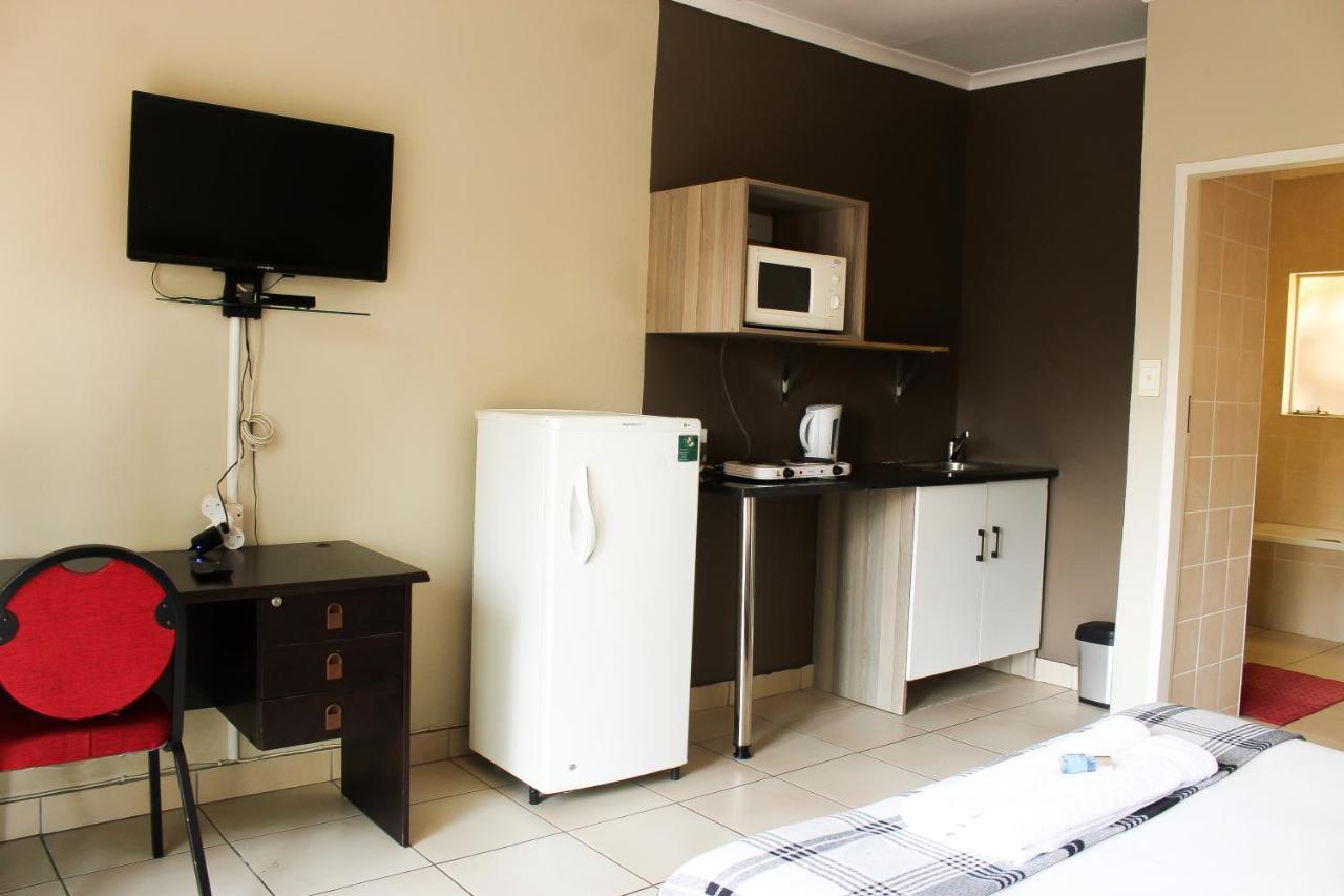 Dumelang Executive Lodge- In Sandton Apartamento Joanesburgo
