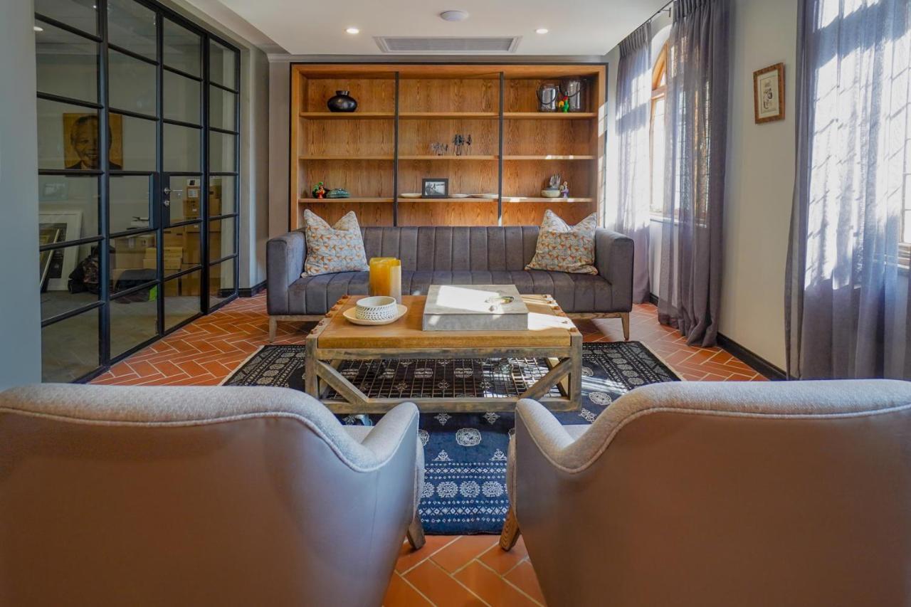 Hotel Sanctuary Mandela