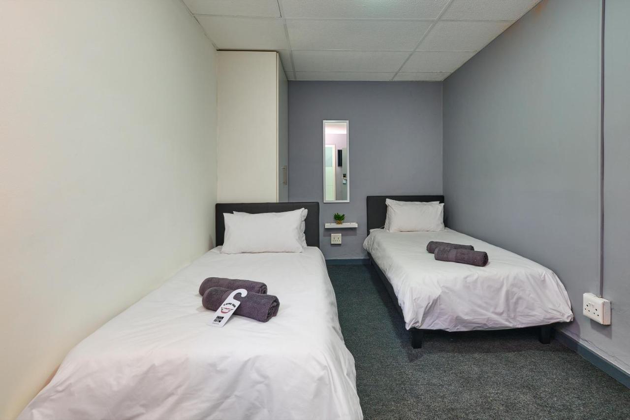 & Out Sandton Motel Johannesburg