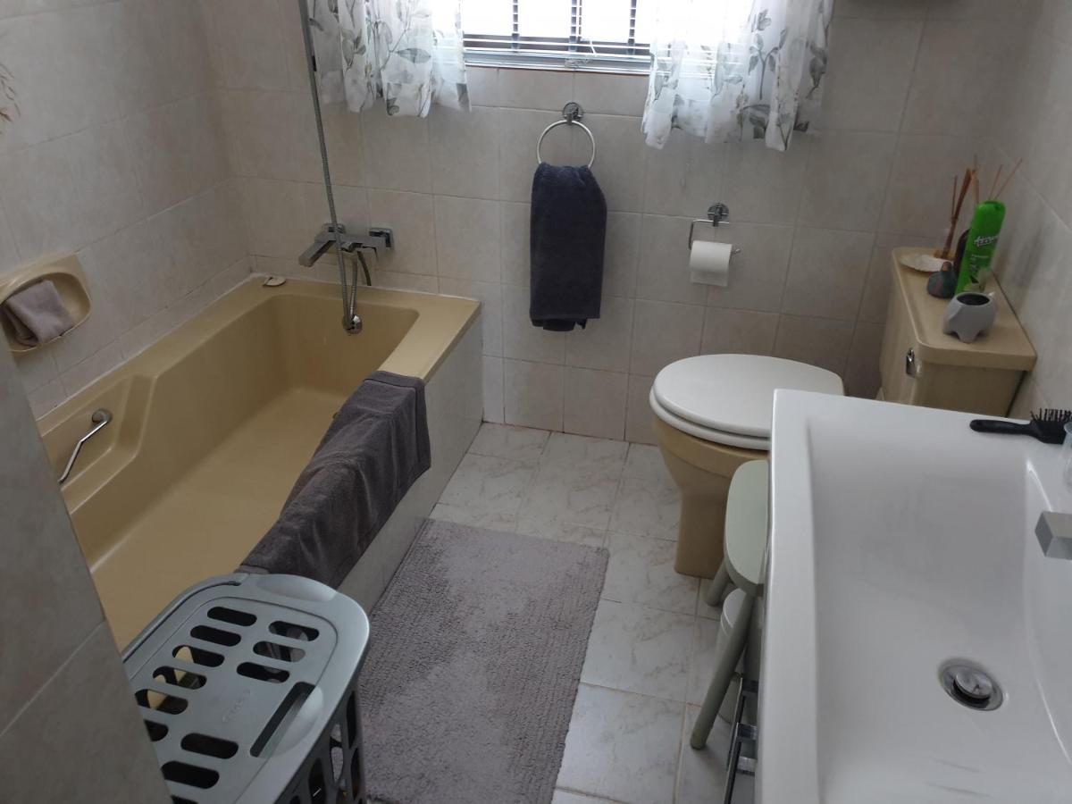 Guest house 125 On Buuren Road Johannesburg