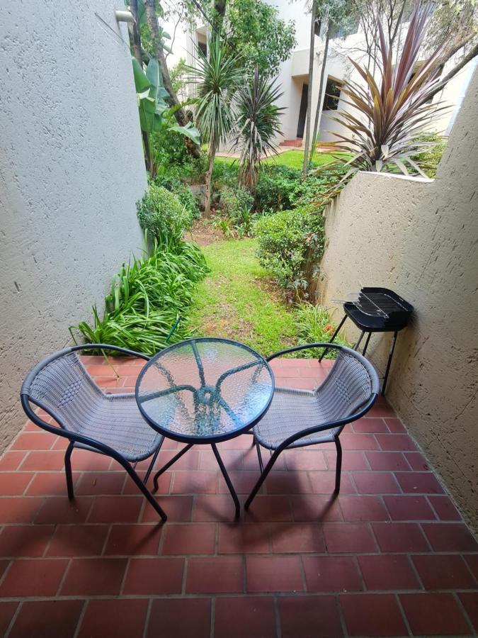 Kita's Place Apartment *
