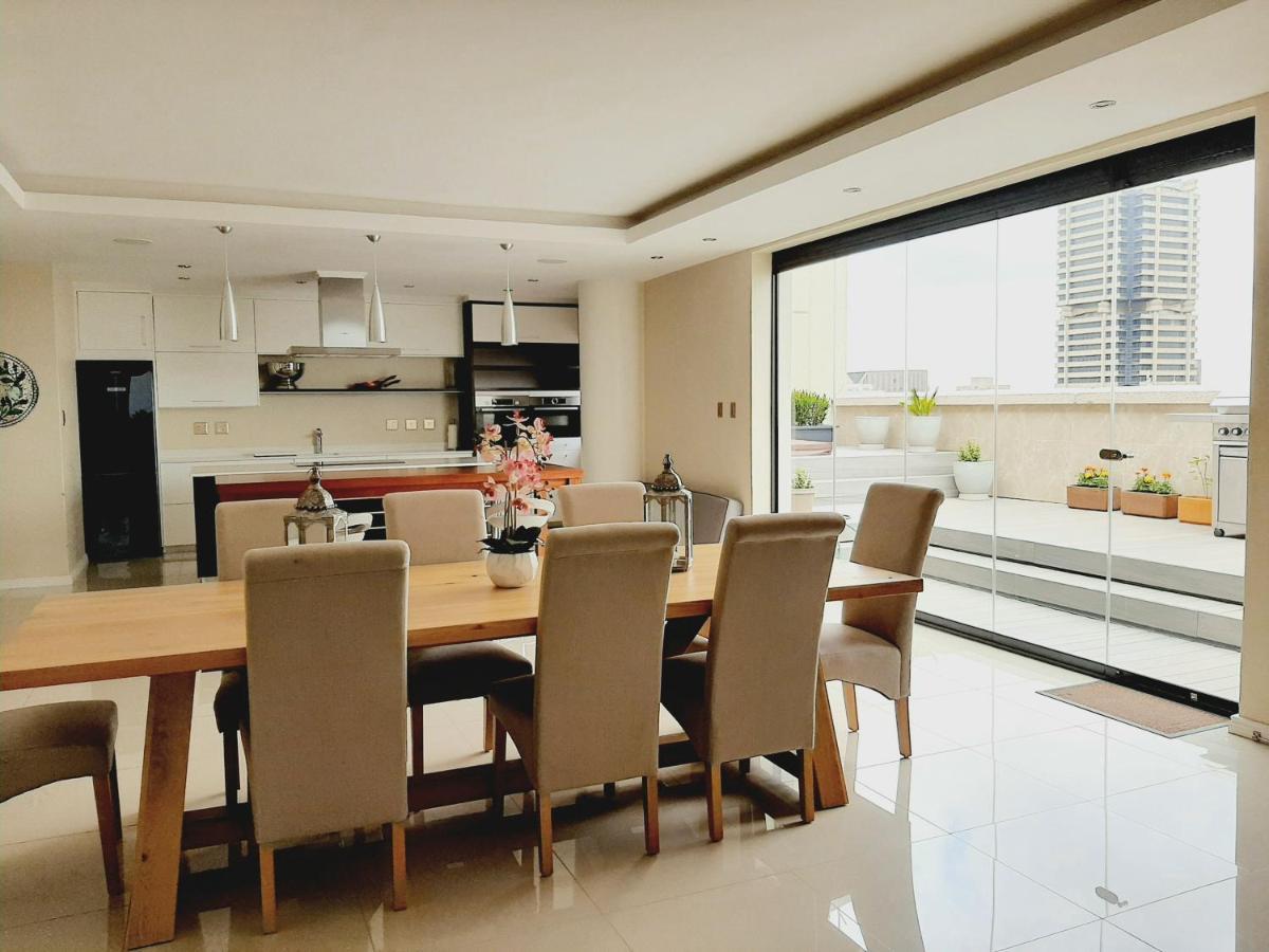 Apartment 1804 Franklin 3-bed Penthouse With Rooftop Jacuzzi