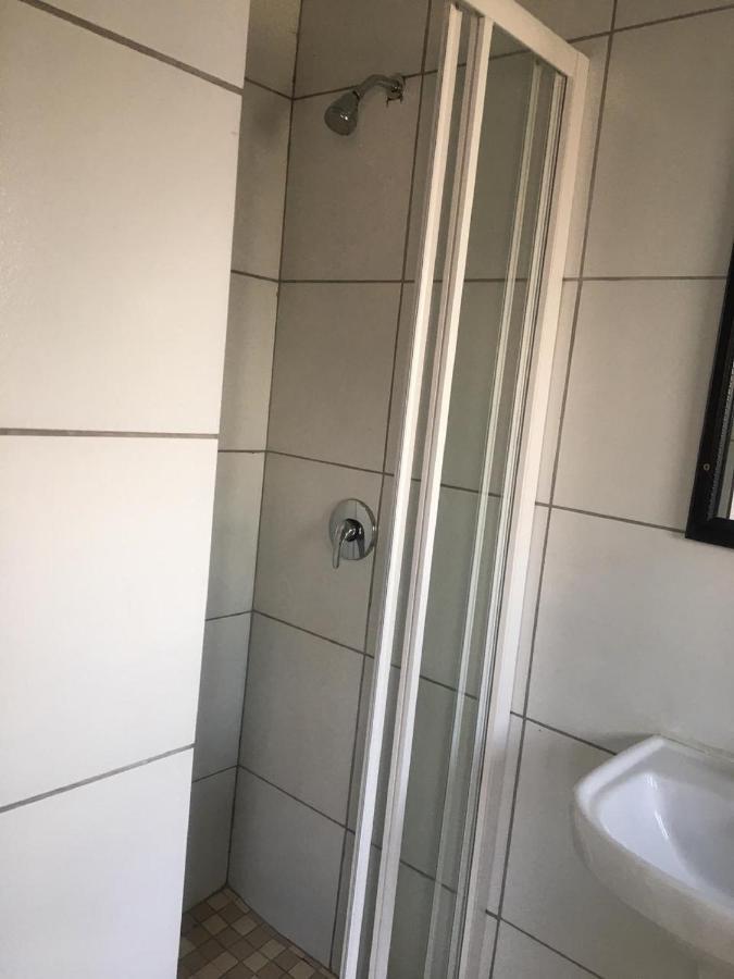 Zothani Delux * Johannesburg
