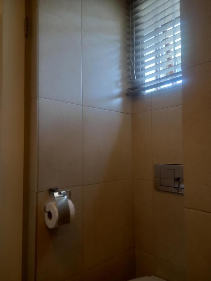 Mount Royal 16 - Large 1 Bed * Johannesburg