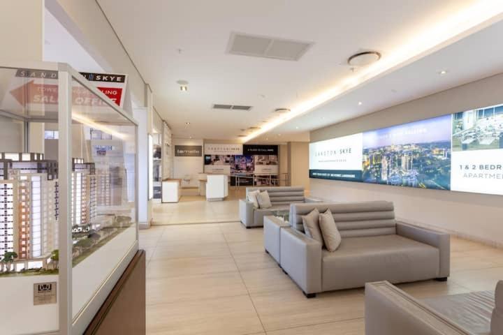 Aparthotel Sandton Skye *