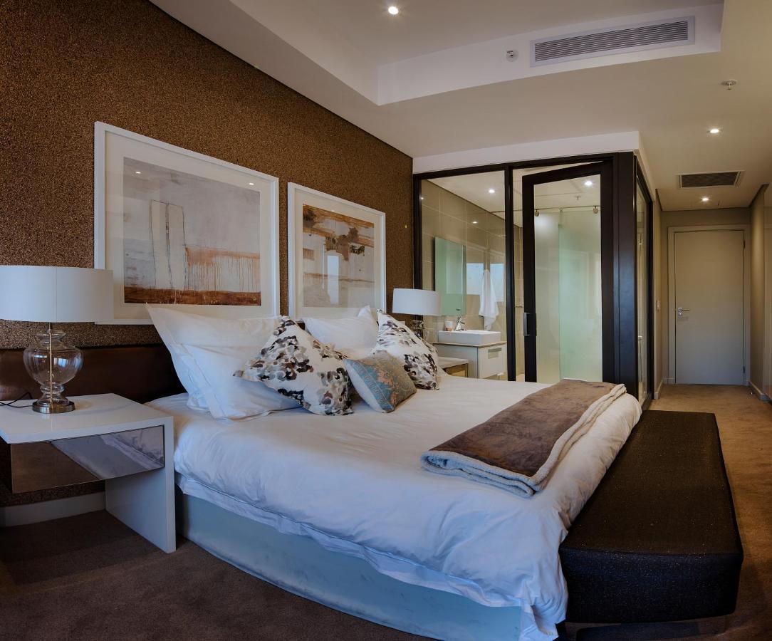 Apartment Sandton Skye Premium & Penthouses *