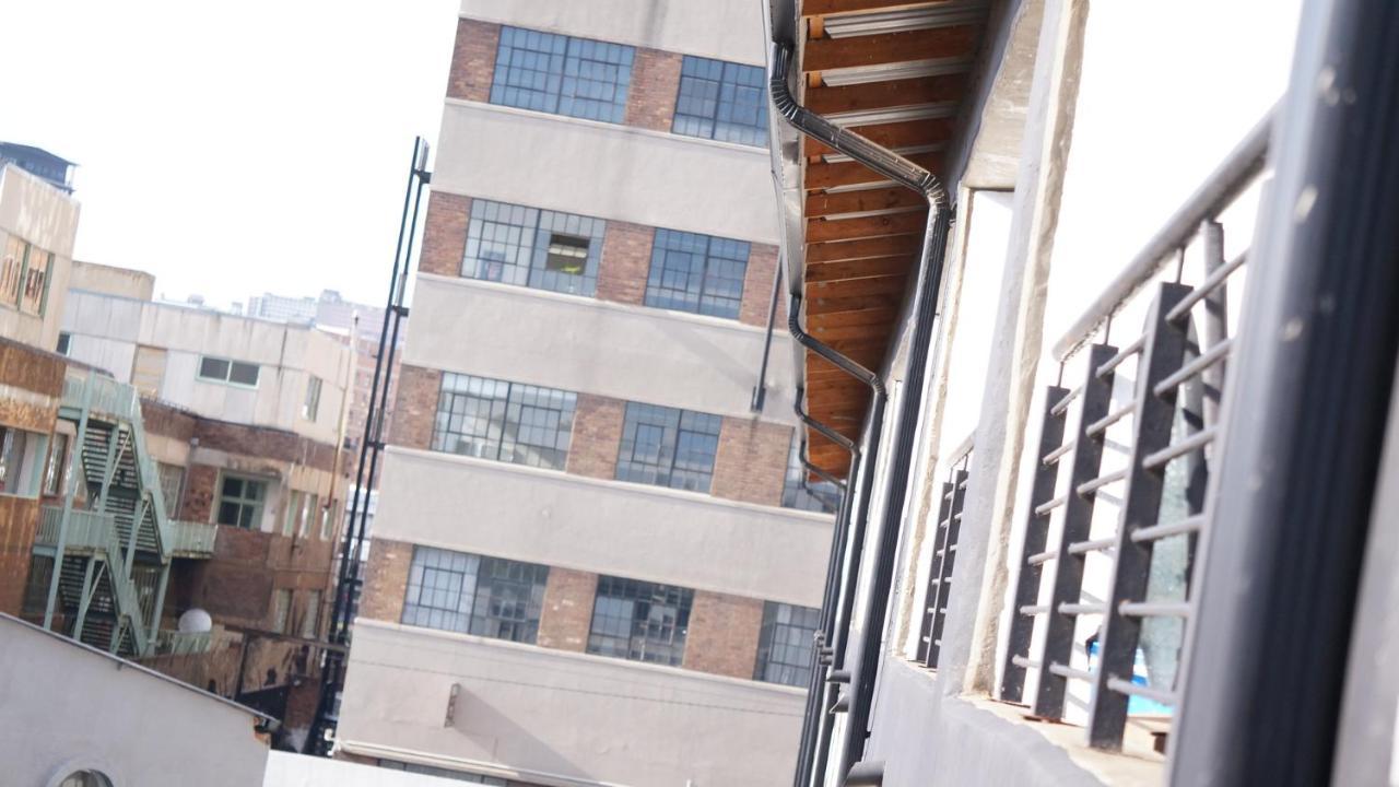 Love Decades Hotelstyle * Johannesburg