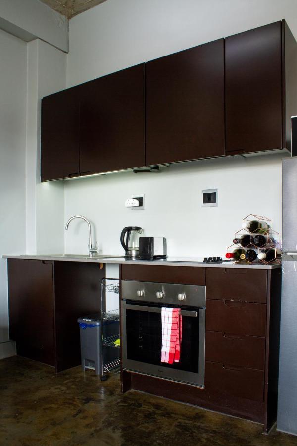 Lux @ Hallmark House Apartment