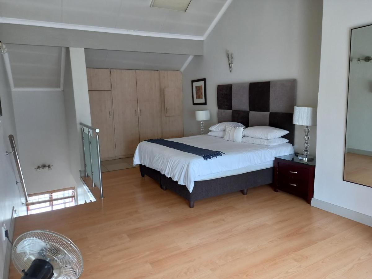 Apartment Mount Royal 16 - Large 1 Bed