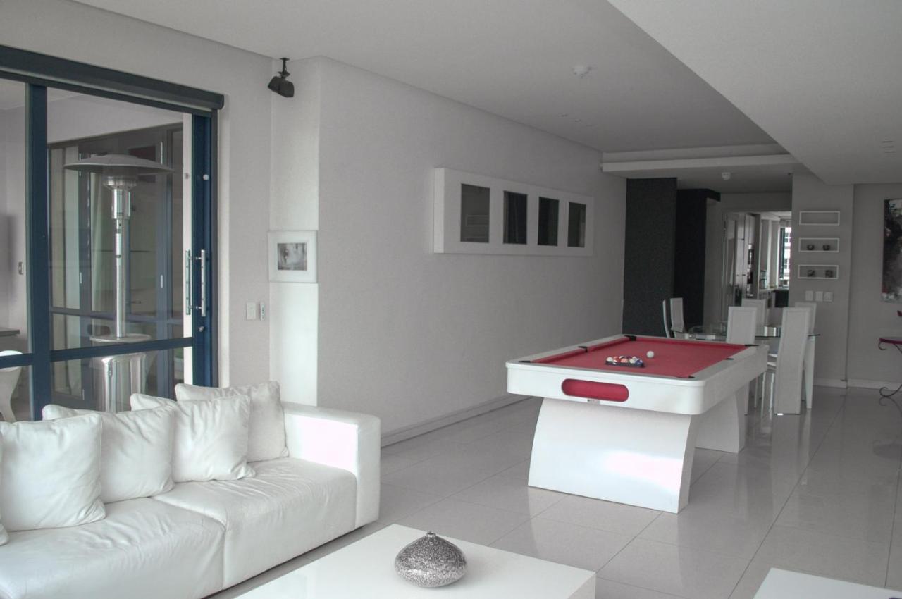 Stunning 2 Bedroom Apartment