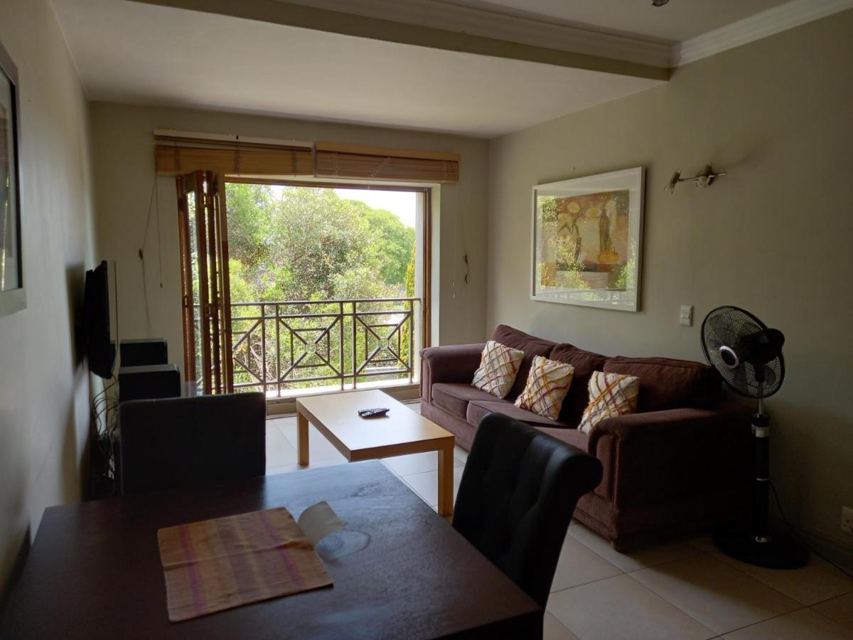 Mount Royal 16 - Large 1 Bed * Johannesburg