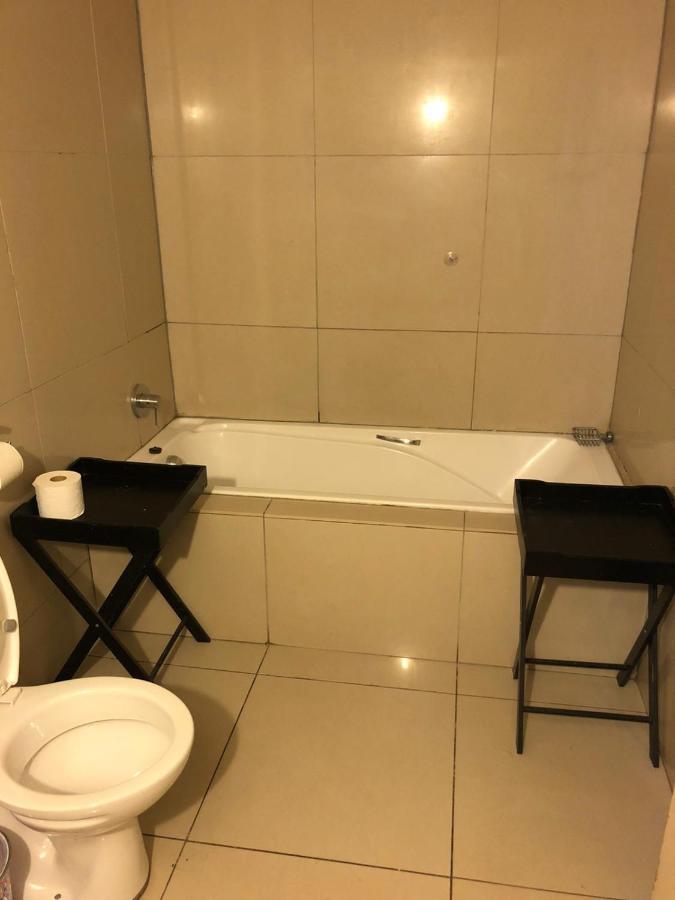 Apartamento Broadway Flats Braamfontain Joanesburgo