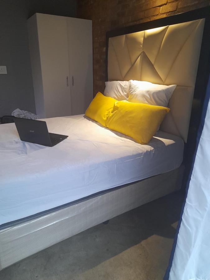 Your Sweet Kiss Apartment Johannesburg