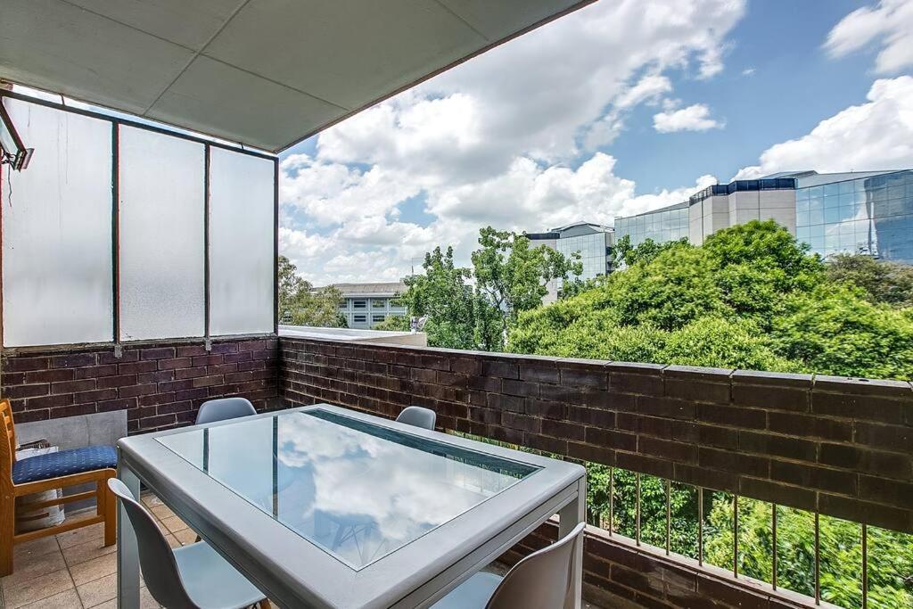 Majuba Place Sandton Executive 1 Bedroom Apartment