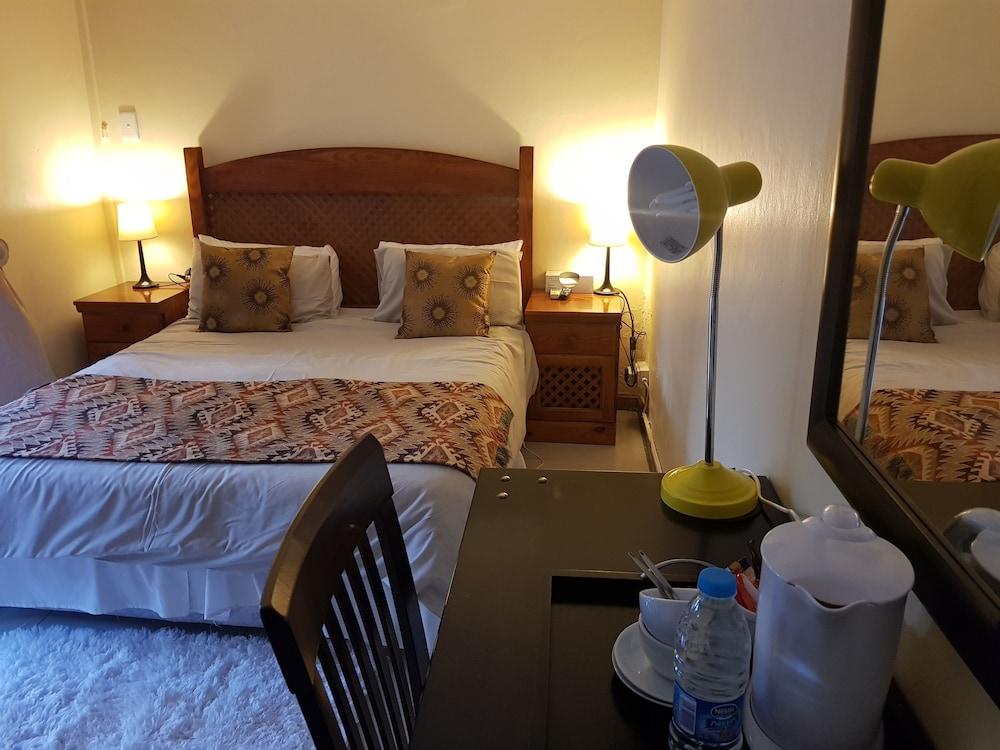 Mi Casa Su Casa Boutique