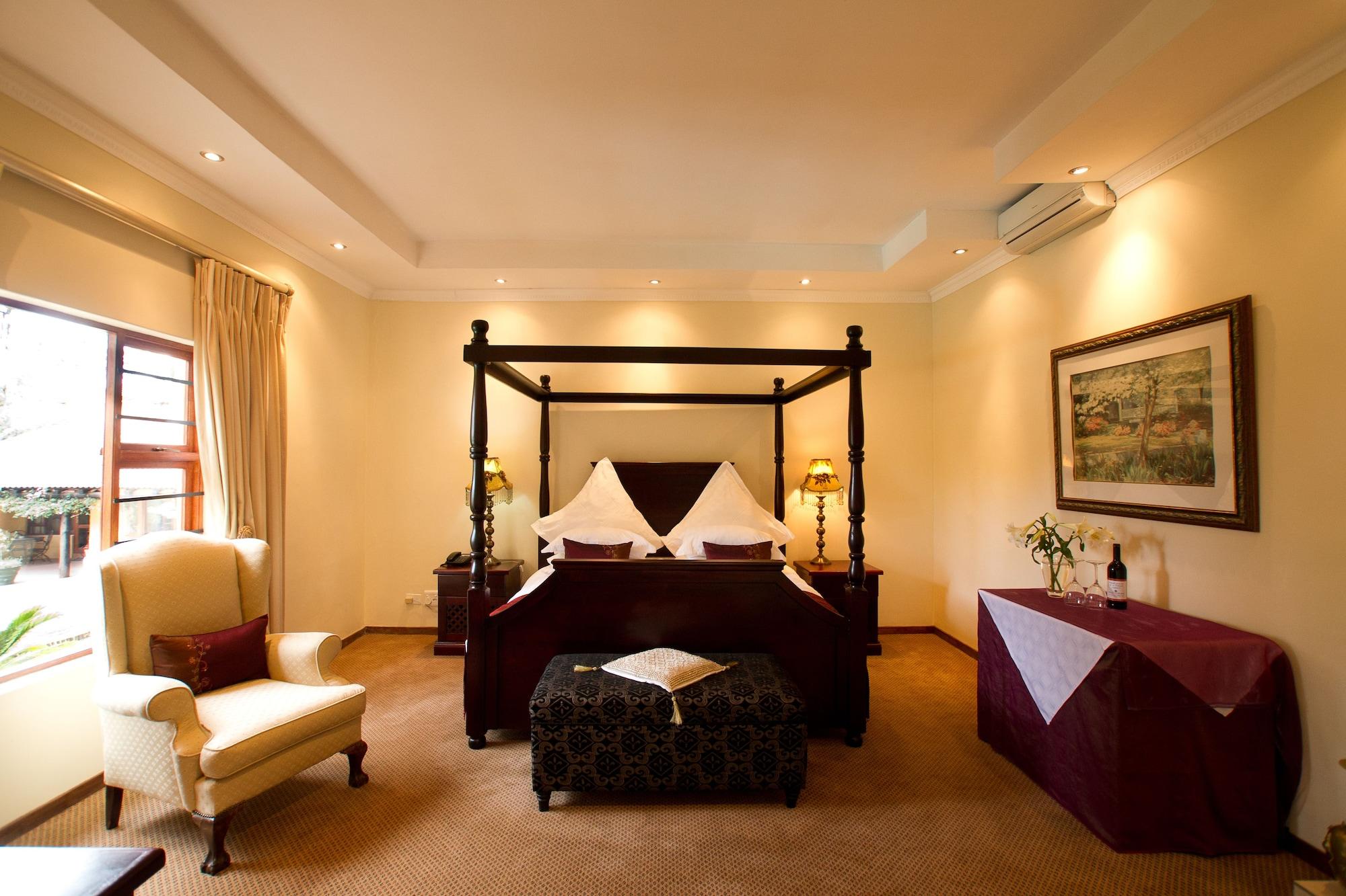 Little Tuscany Boutique Hotel 4*