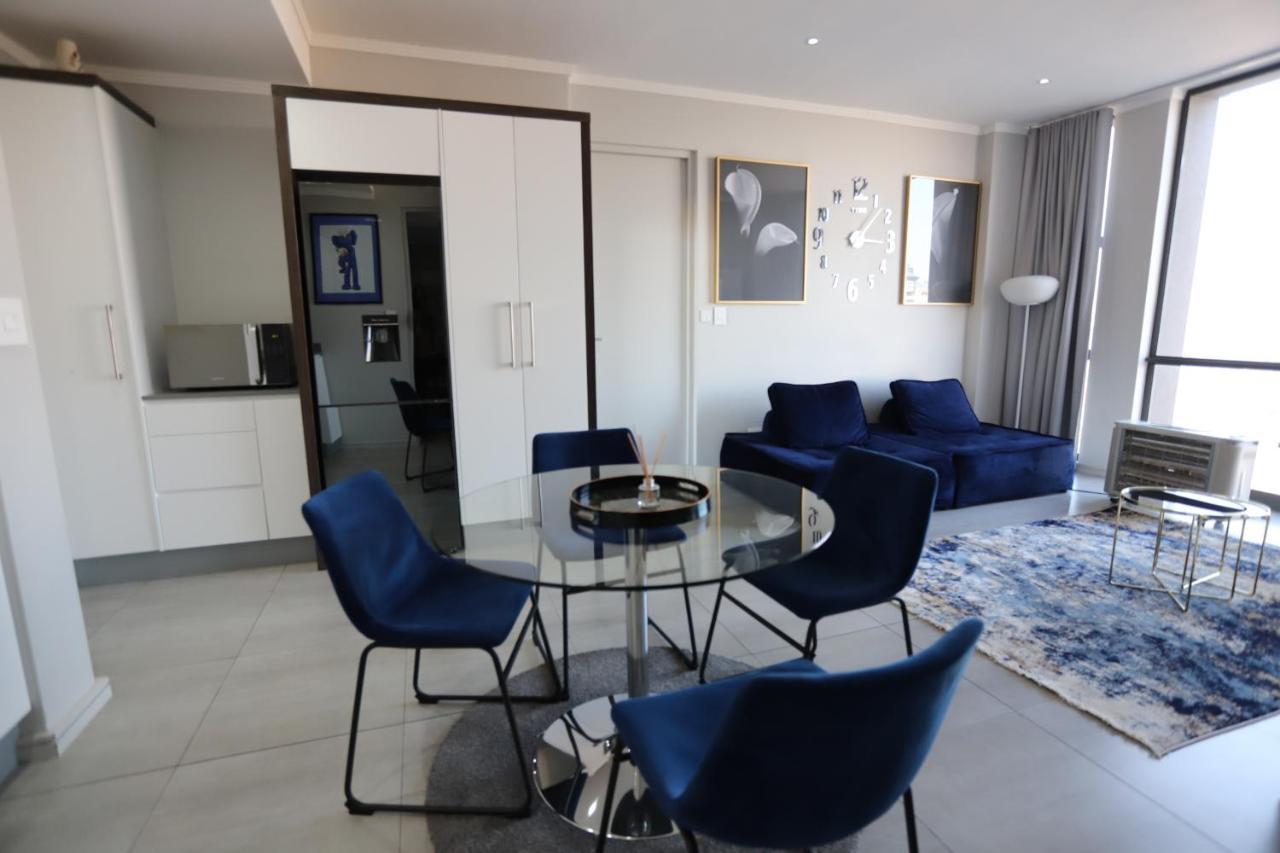 Sandton 15 West Road South * Johannesburg