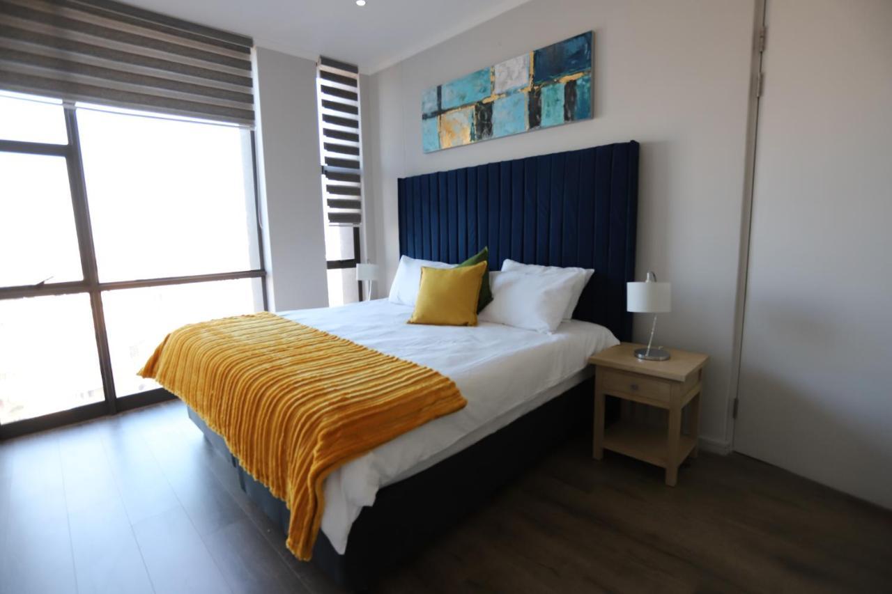 Sandton 15 West Road South Apartment