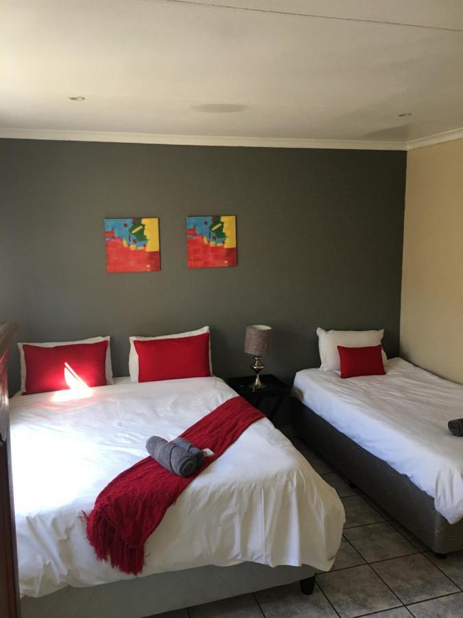 Guest house 51 On York *