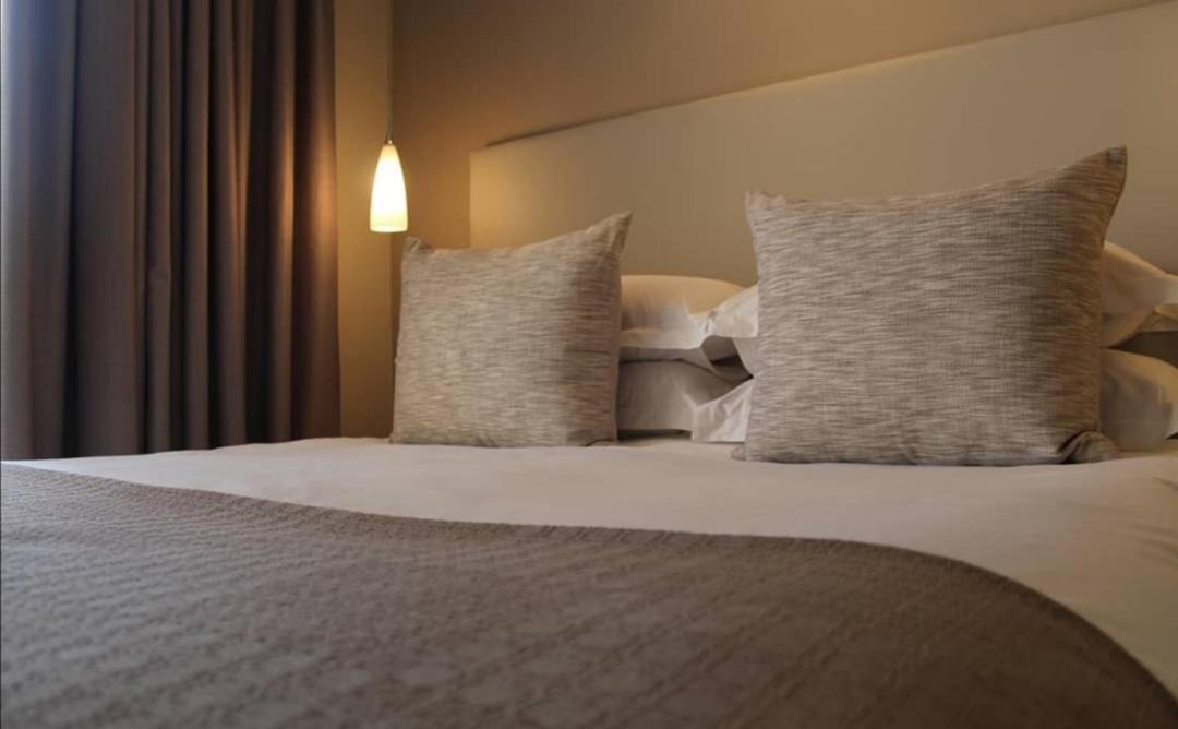 Khách sạn Luxury In Raphael Penthouse 5*