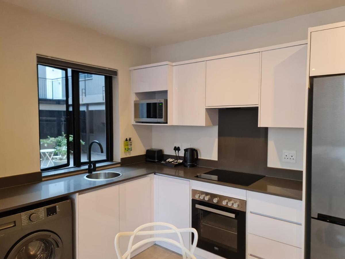 Mint Greenside Apartment