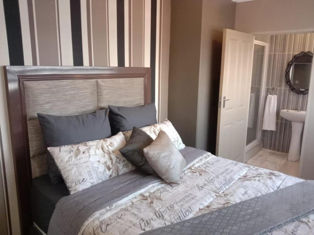 Lemao's Properties Guest house Johannesburg