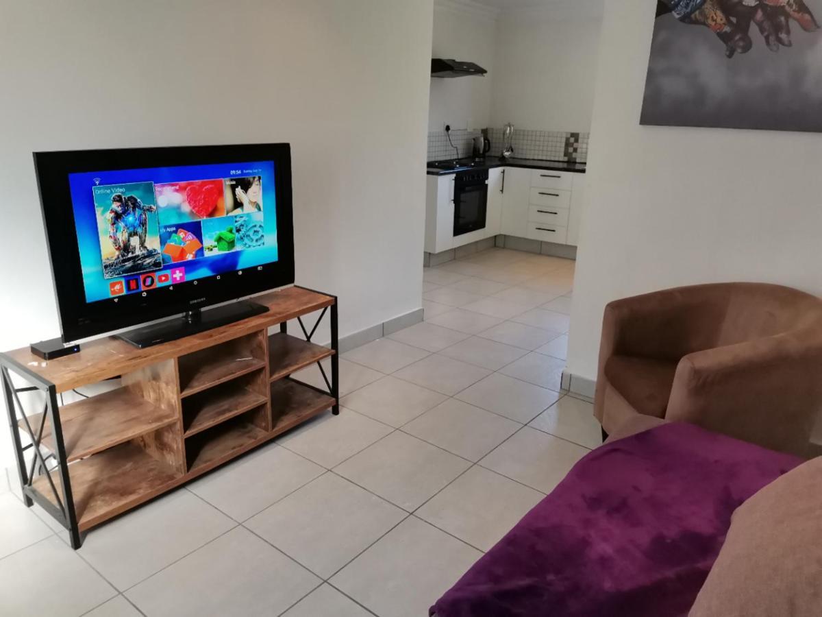 Ultra House Selfcatering Khách sạn hẻo lánh Johannesburg