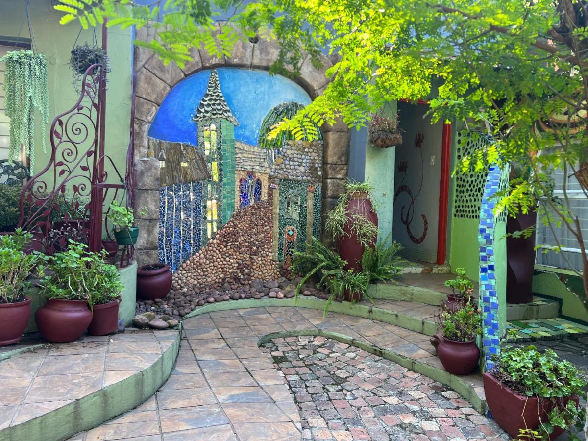 Hotel Rabbit Hole Johannesburg