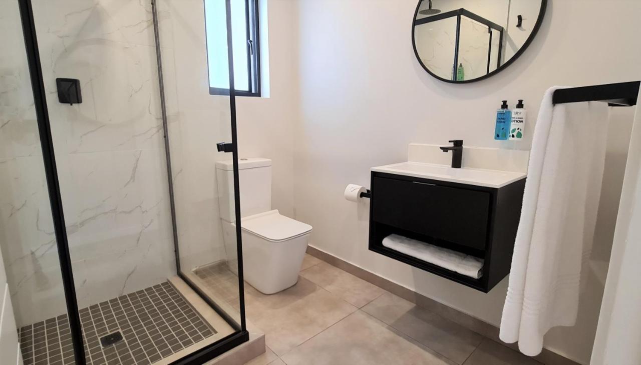 Mint Greenside Apartment *