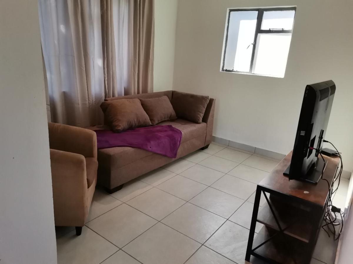 Ultra House Selfcatering *