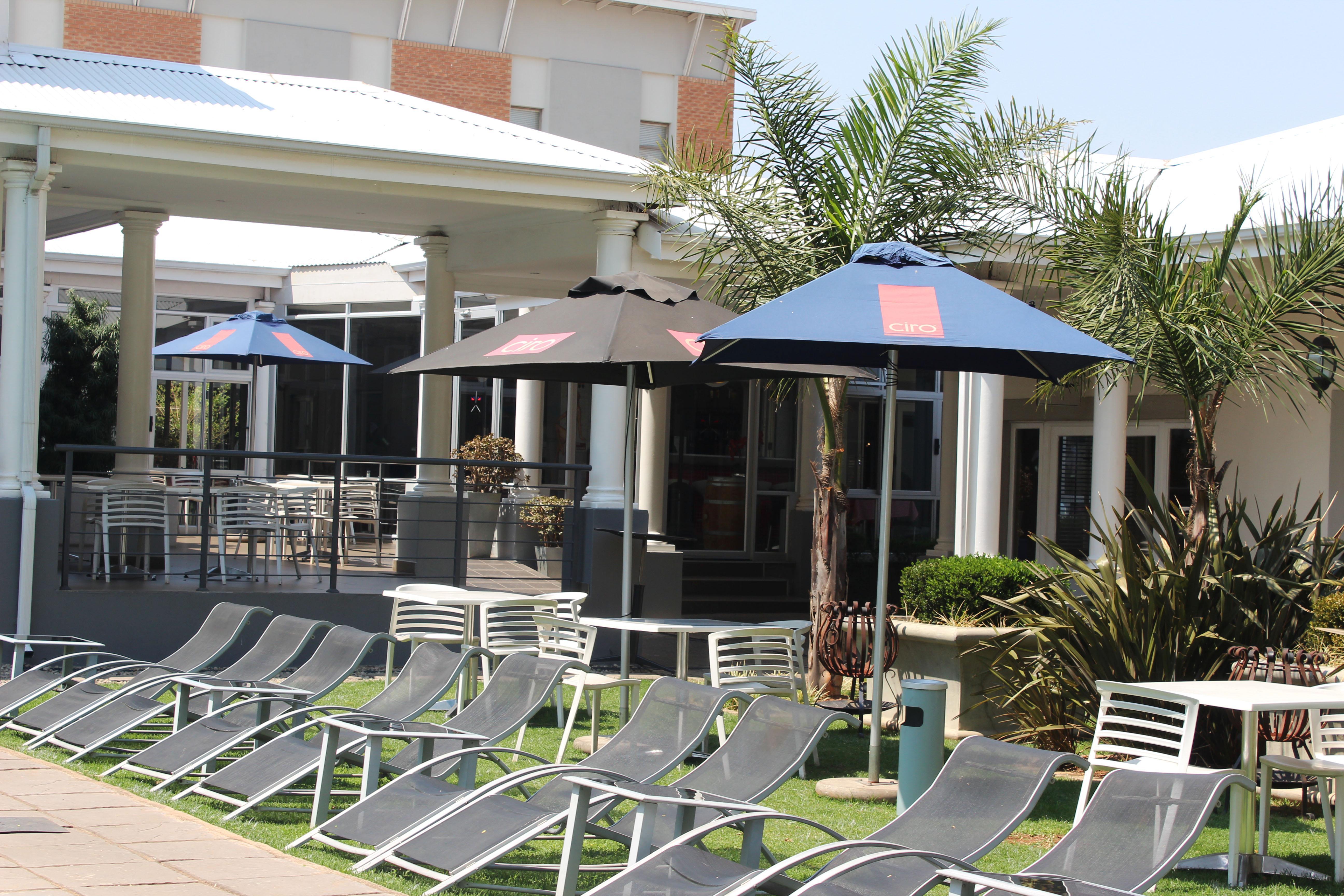 Life Hotels Jhb International Hotel