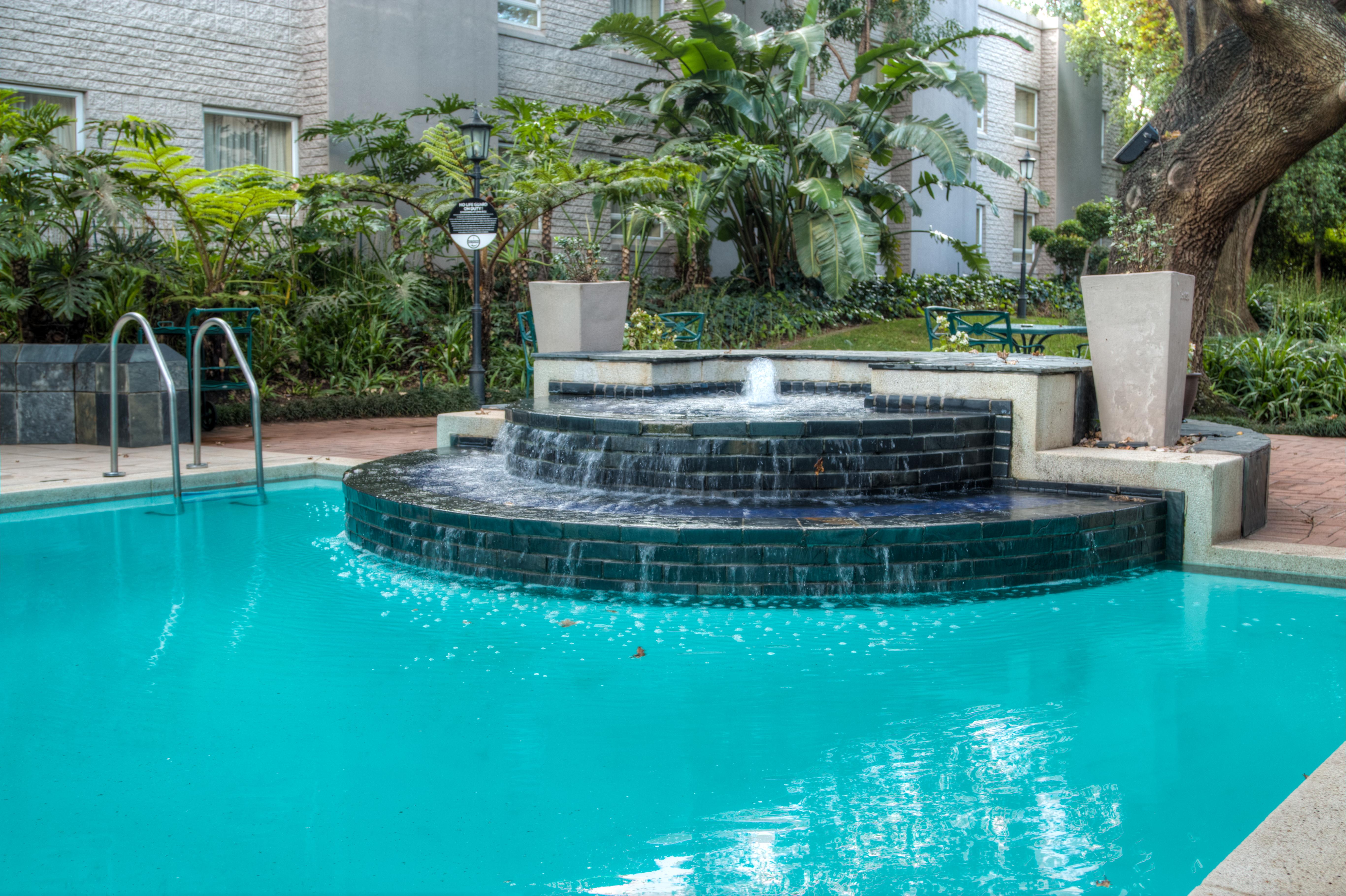 Sandton, Katherine Street 3*