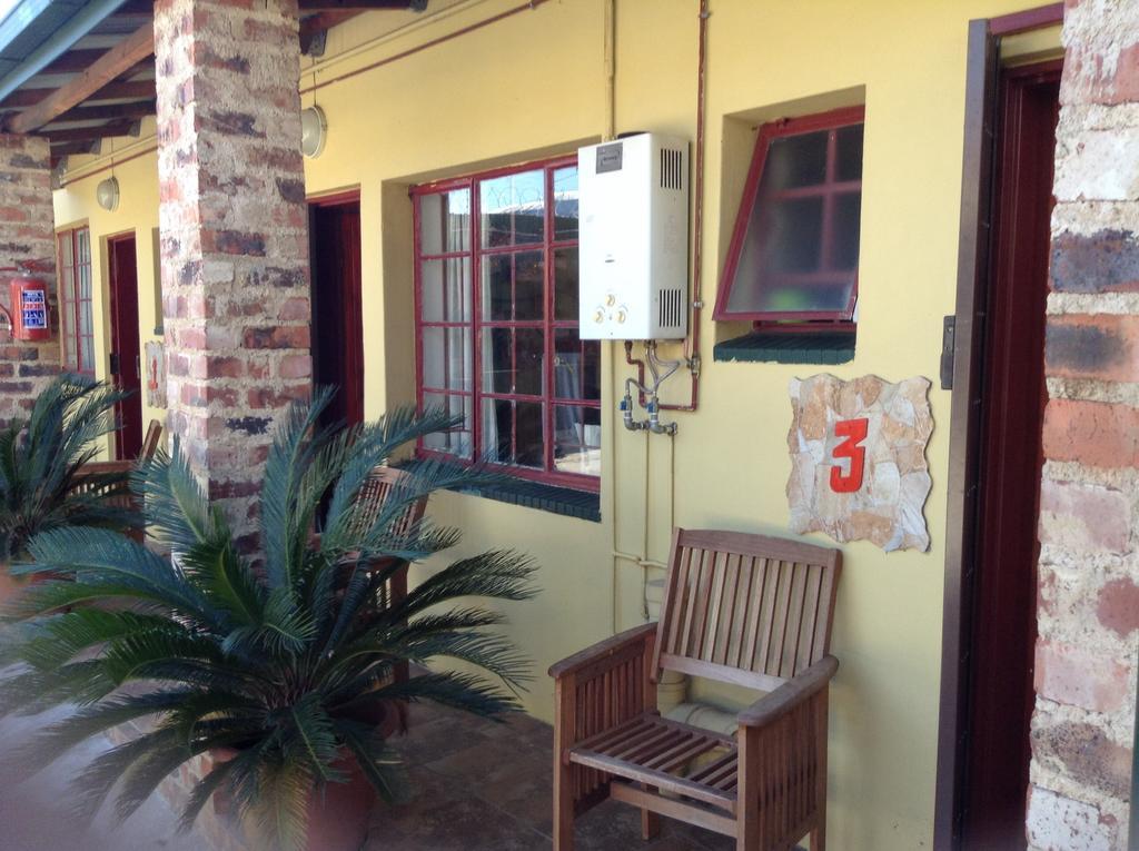 9th Street Guest house