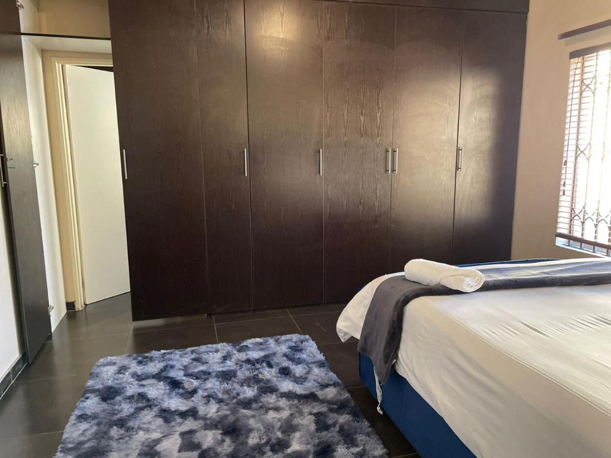 76 Darwin Guest house *
