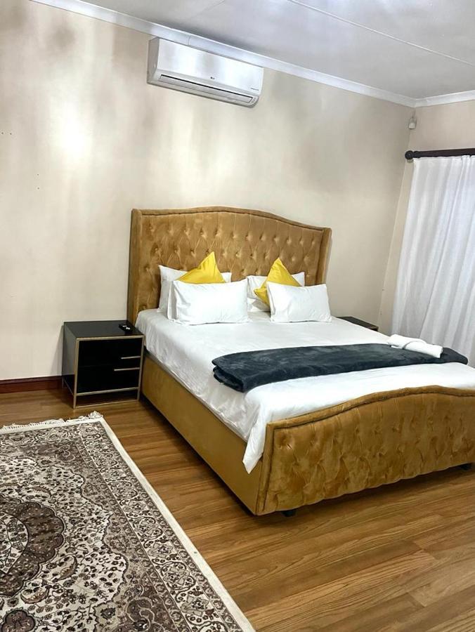 76 Darwin Guest house *